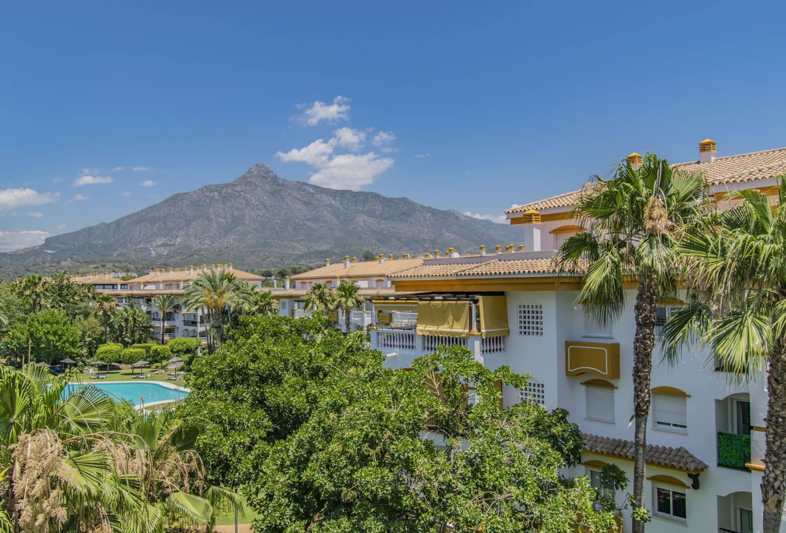 2 makuuhuone Huoneisto myytävänä paikassa Nueva Andalucia - 429 000 € (Ref: 10051368)