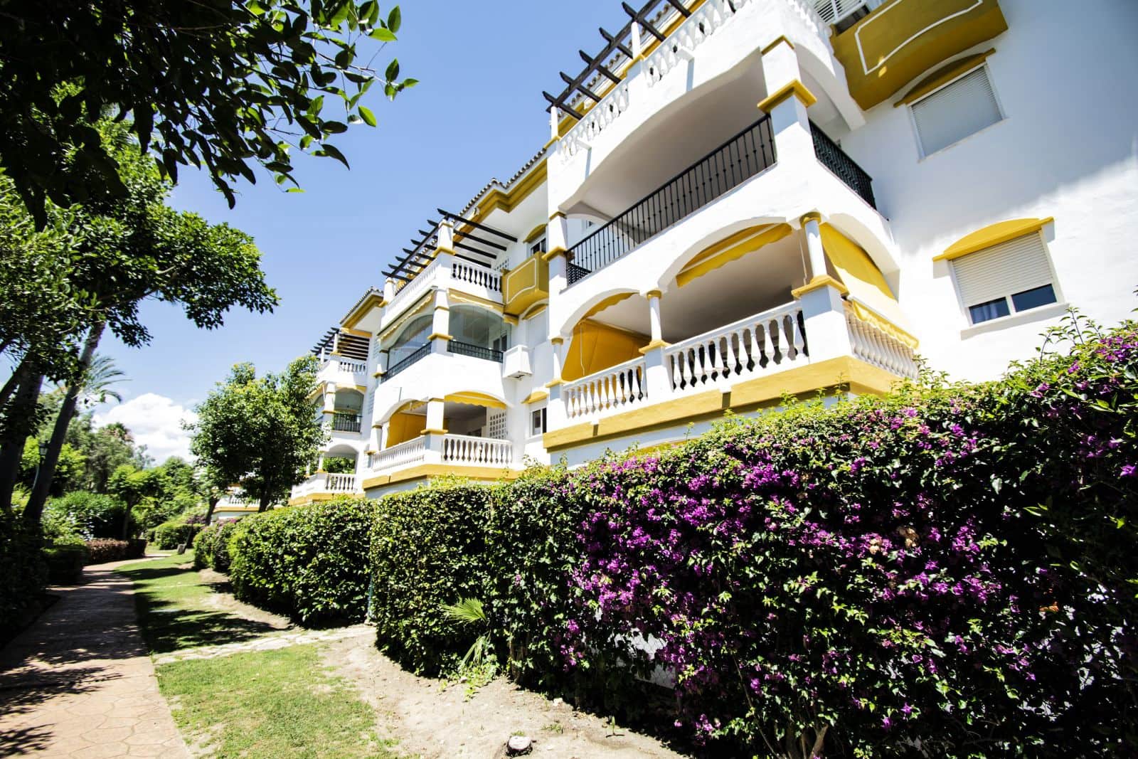 2 makuuhuone Huoneisto myytävänä paikassa Nueva Andalucia - 429 000 € (Ref: 10051368)