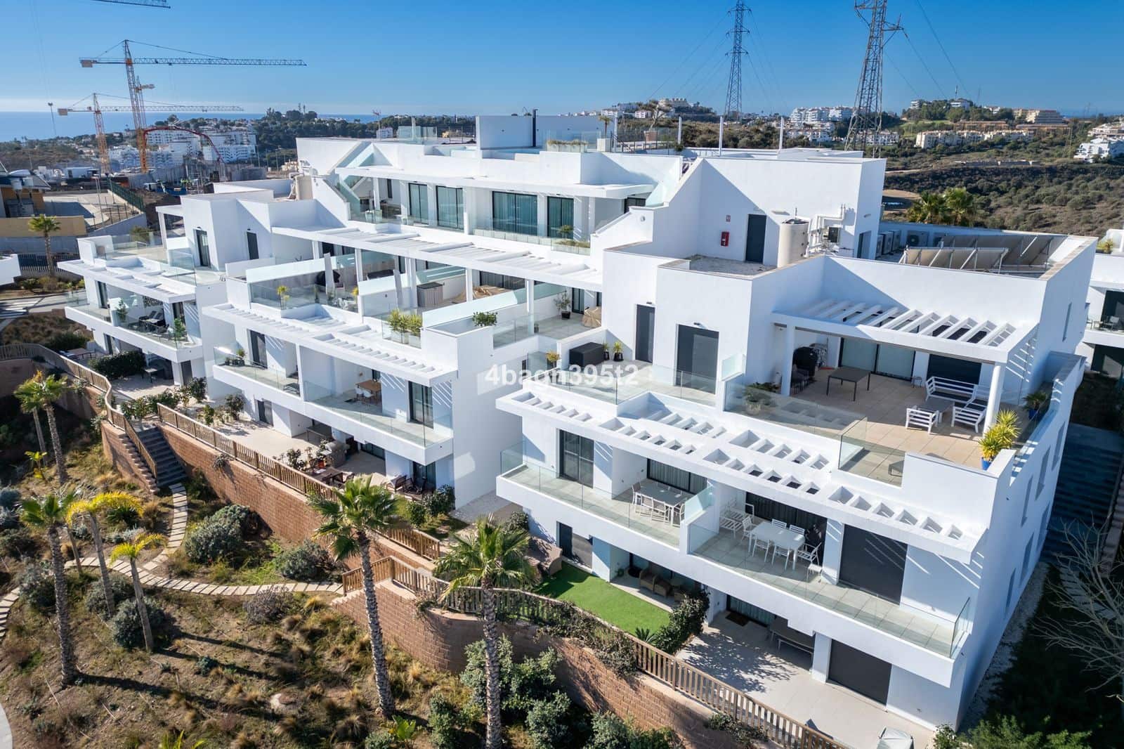 3 bedroom Apartment for sale in La Cala de Mijas - € 599,000 (Ref: 10051370)