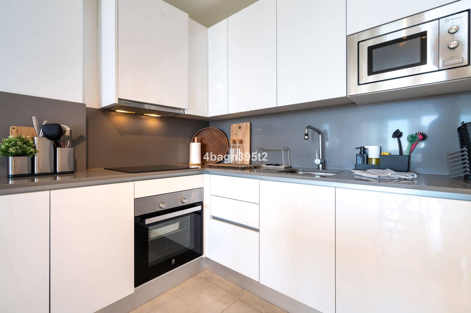 3 bedroom Apartment for sale in La Cala de Mijas - € 599,000 (Ref: 10051370)