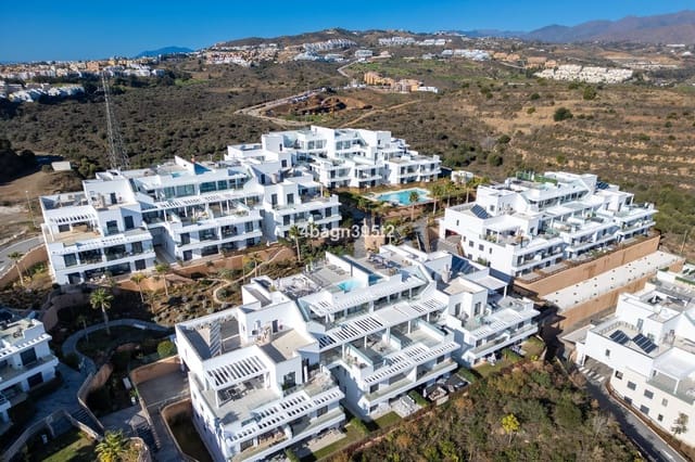 3 bedroom Apartment for sale in La Cala de Mijas, Mijas - € 599,000 (Ref: 10051370)