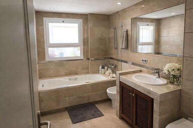 3 Zimmer Apartment zu verkaufen in San Roque - 475.000 € (Ref: 10051372)