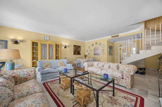 5 makuuhuone Omakotitalo myytävänä paikassa La Quinta, Benahavís - 850 000 € (Ref: 10051373)