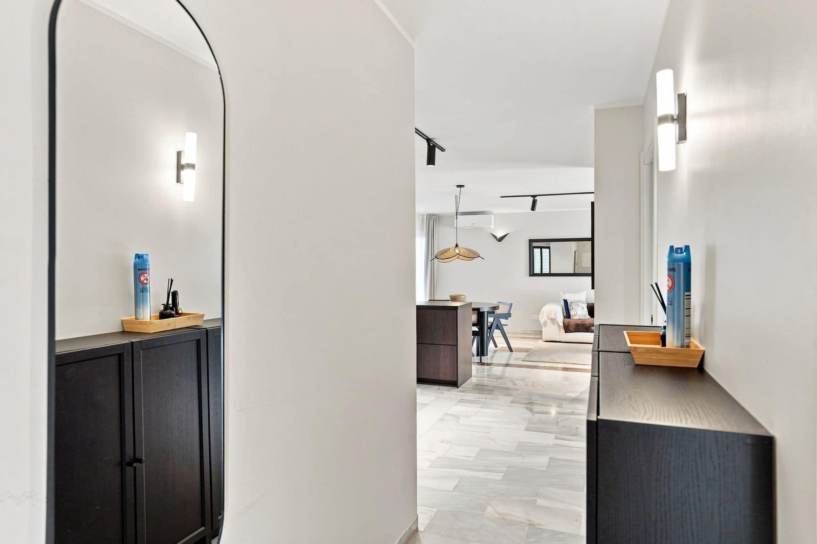 2 bedroom Apartment for sale in Calahonda - € 495,000 (Ref: 10051374)