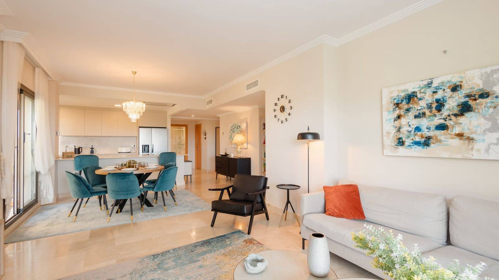 3 bedroom Apartment for sale in Benahavis - € 579,000 (Ref: 10051375)