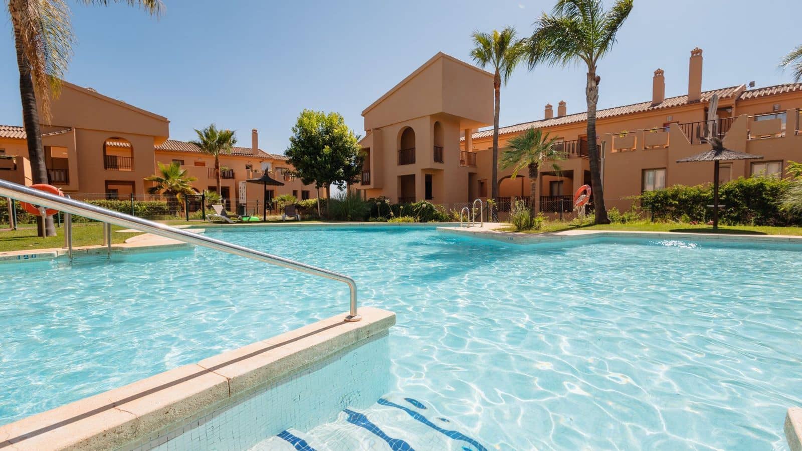 3 bedroom Apartment for sale in Benahavis - € 579,000 (Ref: 10051375)