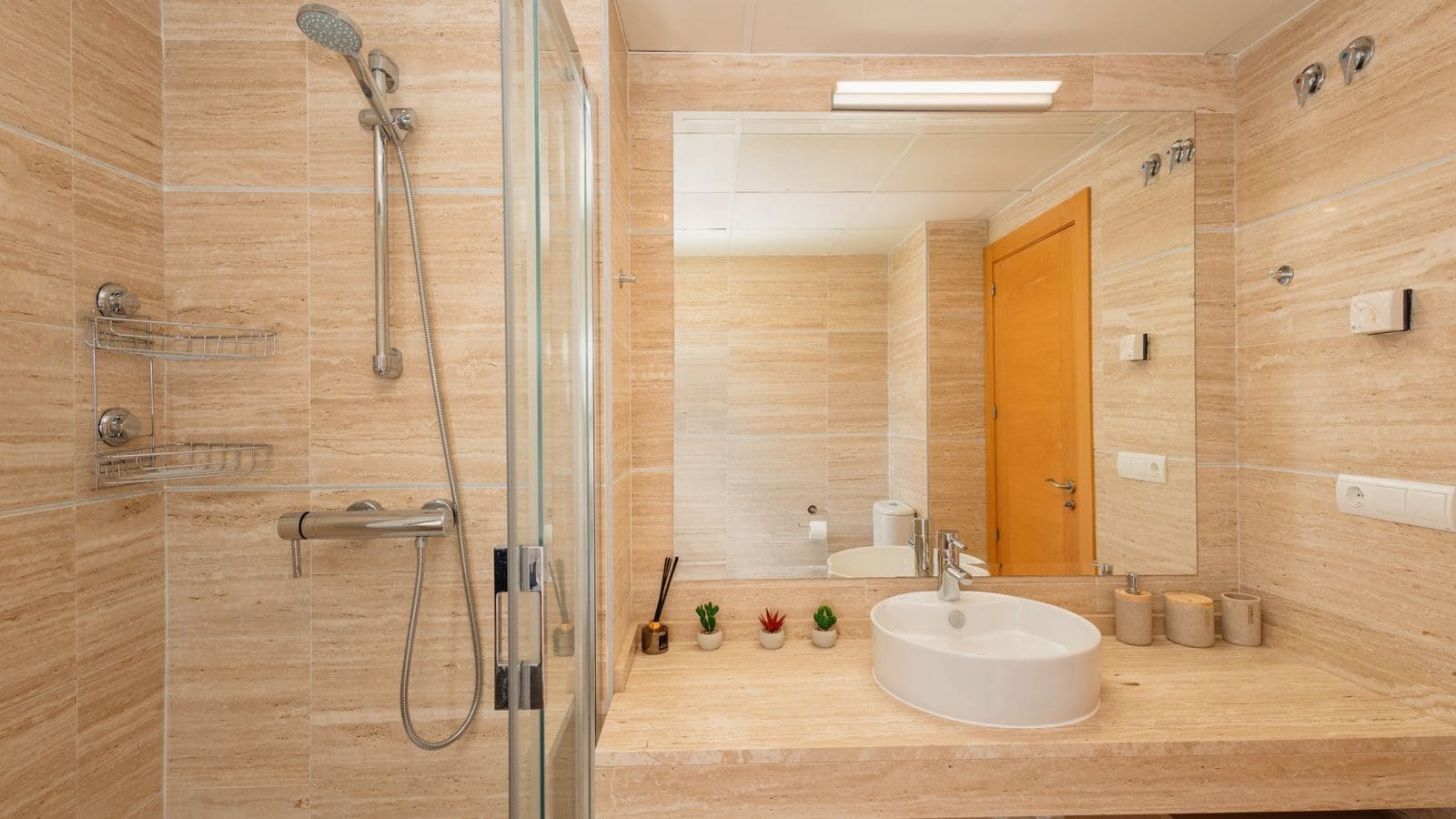 3 bedroom Apartment for sale in Benahavis - € 579,000 (Ref: 10051375)