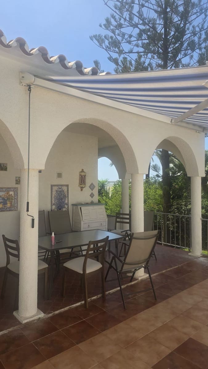 2 soveværelse Villa til salg i Marbesa - € 1.350.000 (Ref: 10051376)