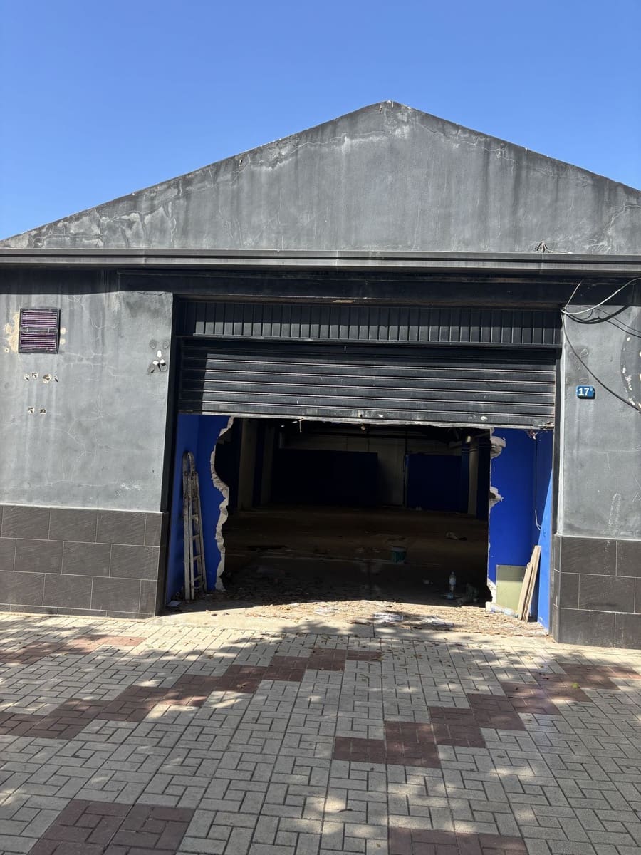 Gewerbe zu verkaufen in Malaga Stadt - 330.000 € (Ref: 10051377)