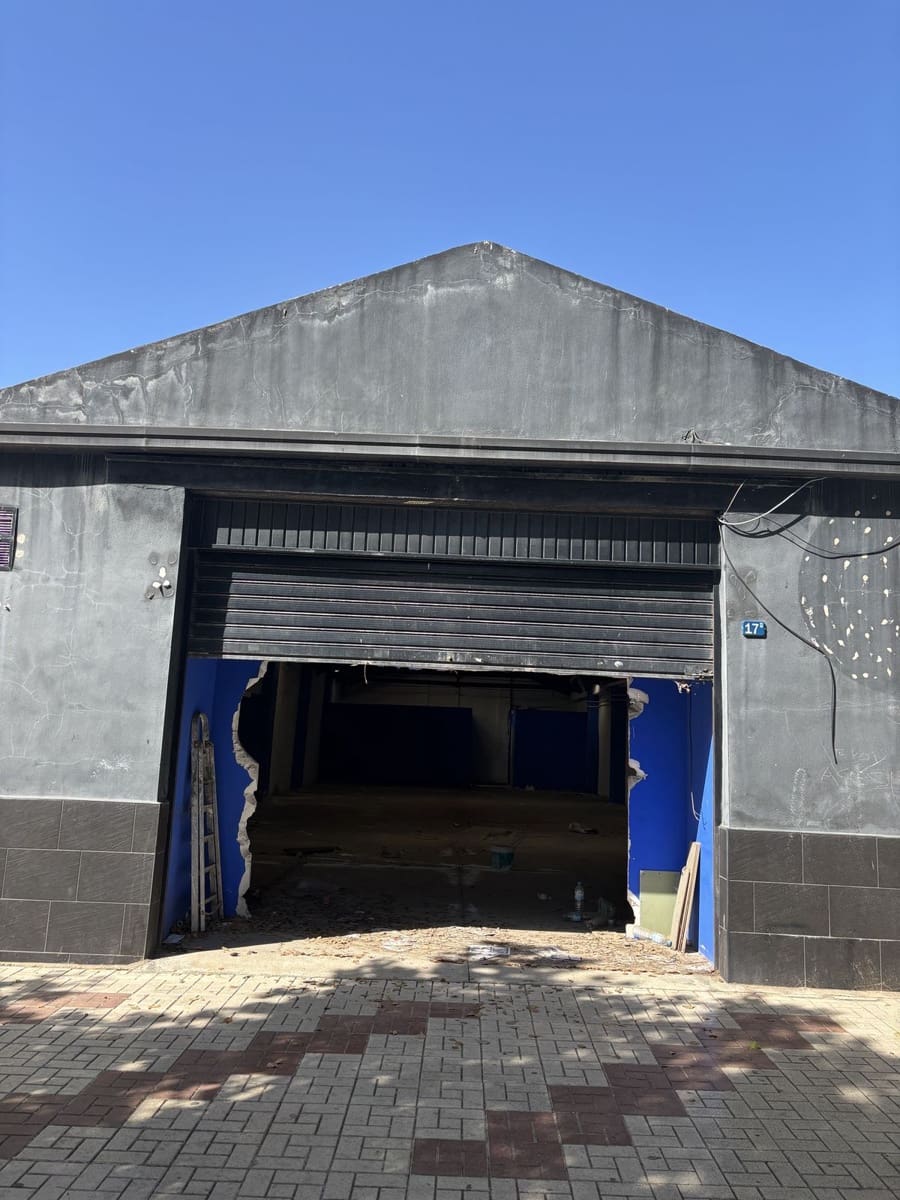 Gewerbe zu verkaufen in Malaga Stadt - 330.000 € (Ref: 10051377)
