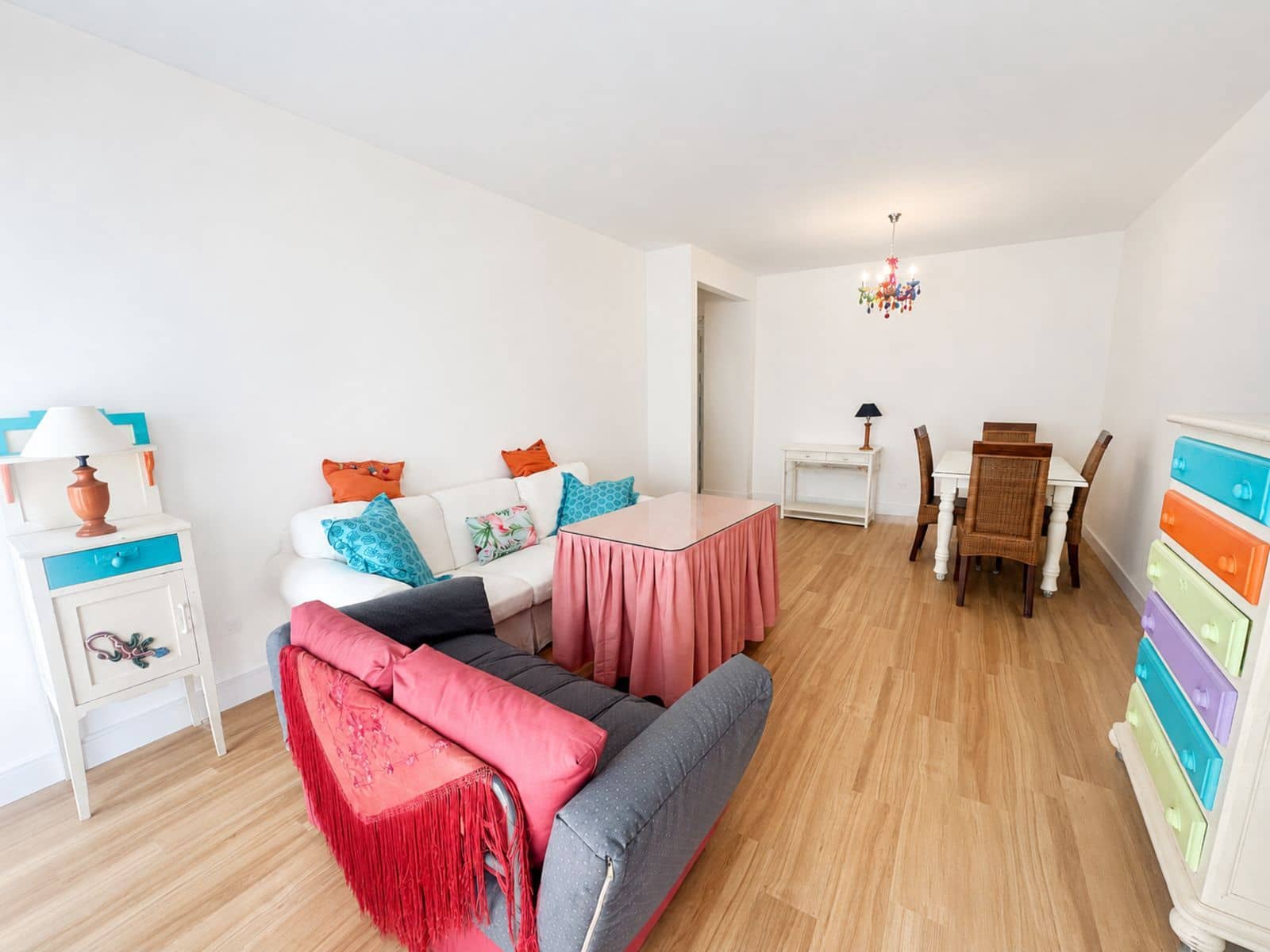 2 sovrum Lägenhet till salu i Estepona - 350 000 € (Ref: 10051381)