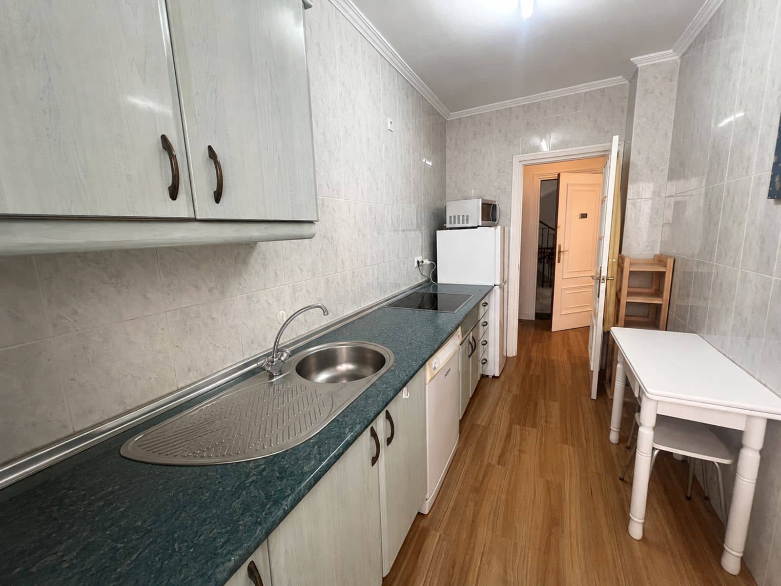 2 sovrum Lägenhet till salu i Estepona - 350 000 € (Ref: 10051381)