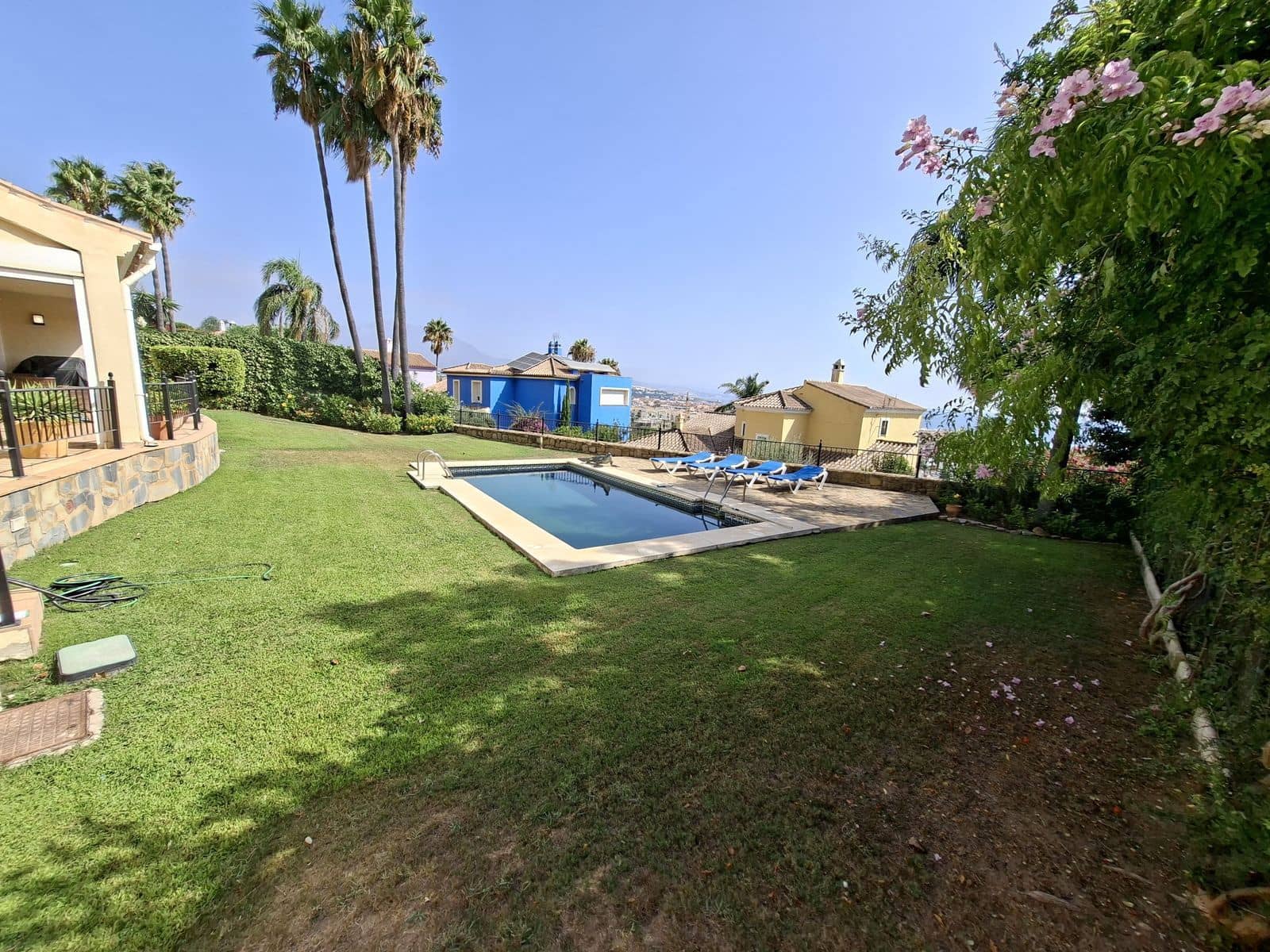 4 sovrum Villa till salu i La Duquesa / Puerto de la Duquesa - 865 000 € (Ref: 10051383)