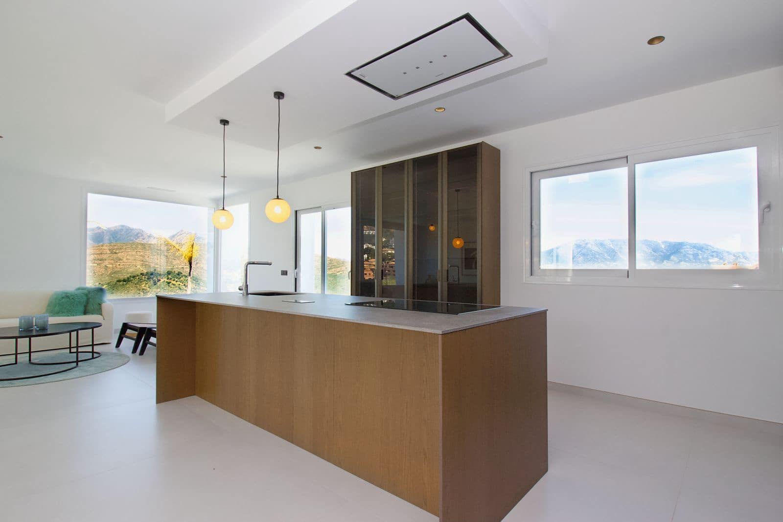4 bedroom Villa for sale in La Mairena - € 1,980,000 (Ref: 10051385)