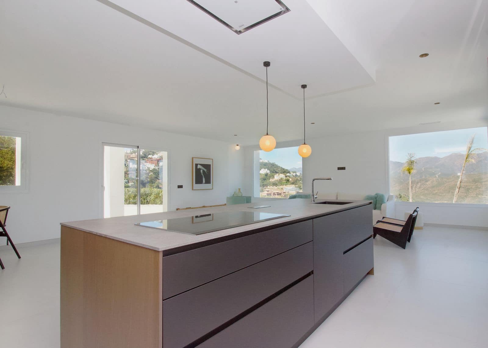4 bedroom Villa for sale in La Mairena - € 1,980,000 (Ref: 10051385)