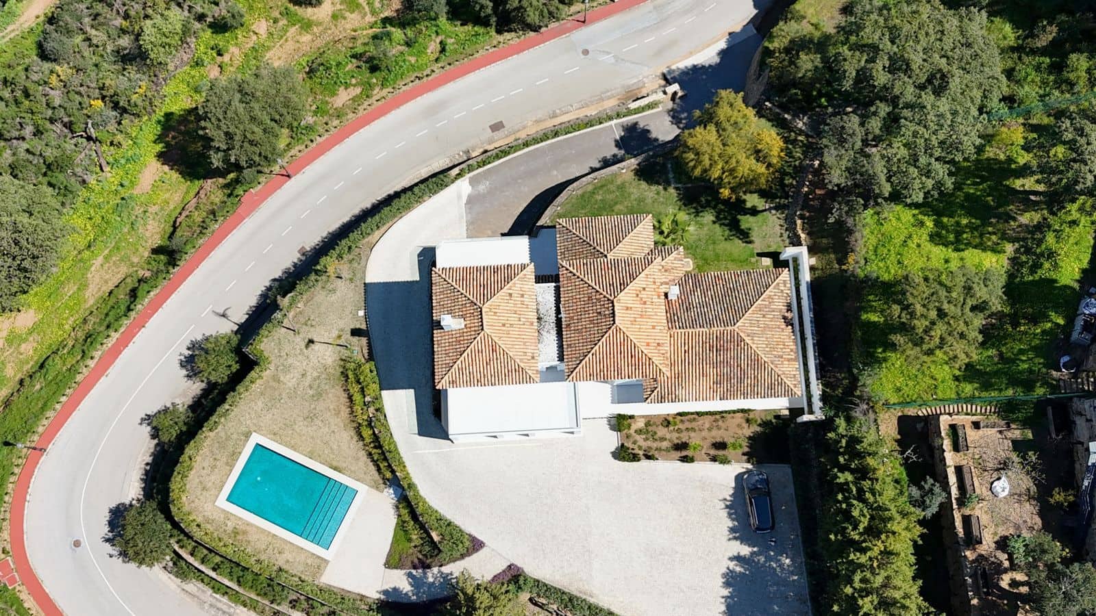 4 bedroom Villa for sale in La Mairena - € 1,980,000 (Ref: 10051385)