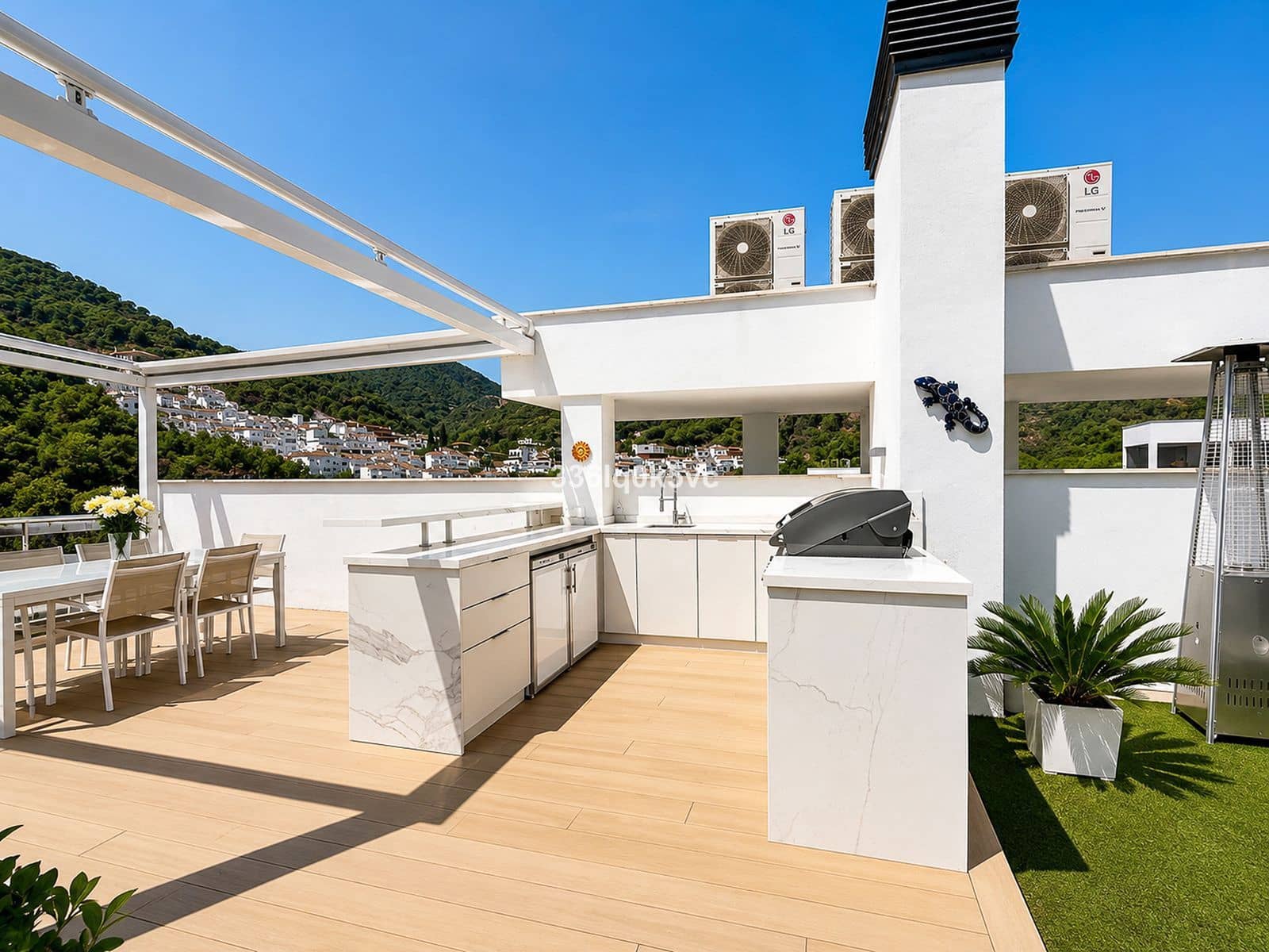 3 slaapkamer Penthouse te koop in Benahavis - € 735.000 (Ref: 10051388)