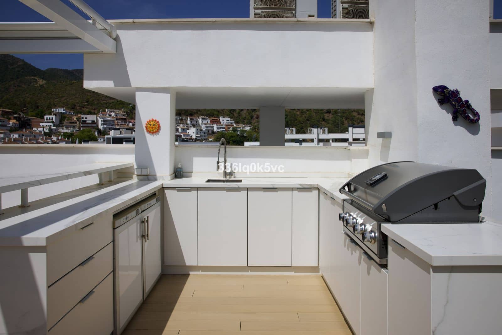 3 slaapkamer Penthouse te koop in Benahavis - € 735.000 (Ref: 10051388)