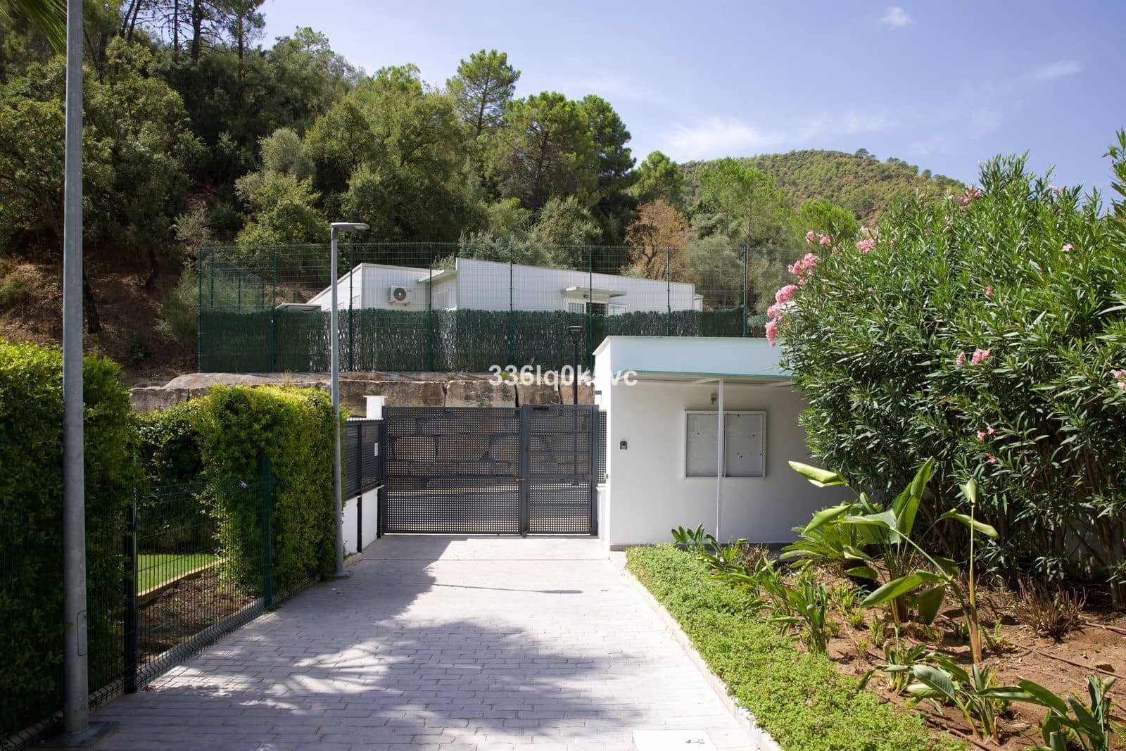 3 slaapkamer Penthouse te koop in Benahavis - € 735.000 (Ref: 10051388)