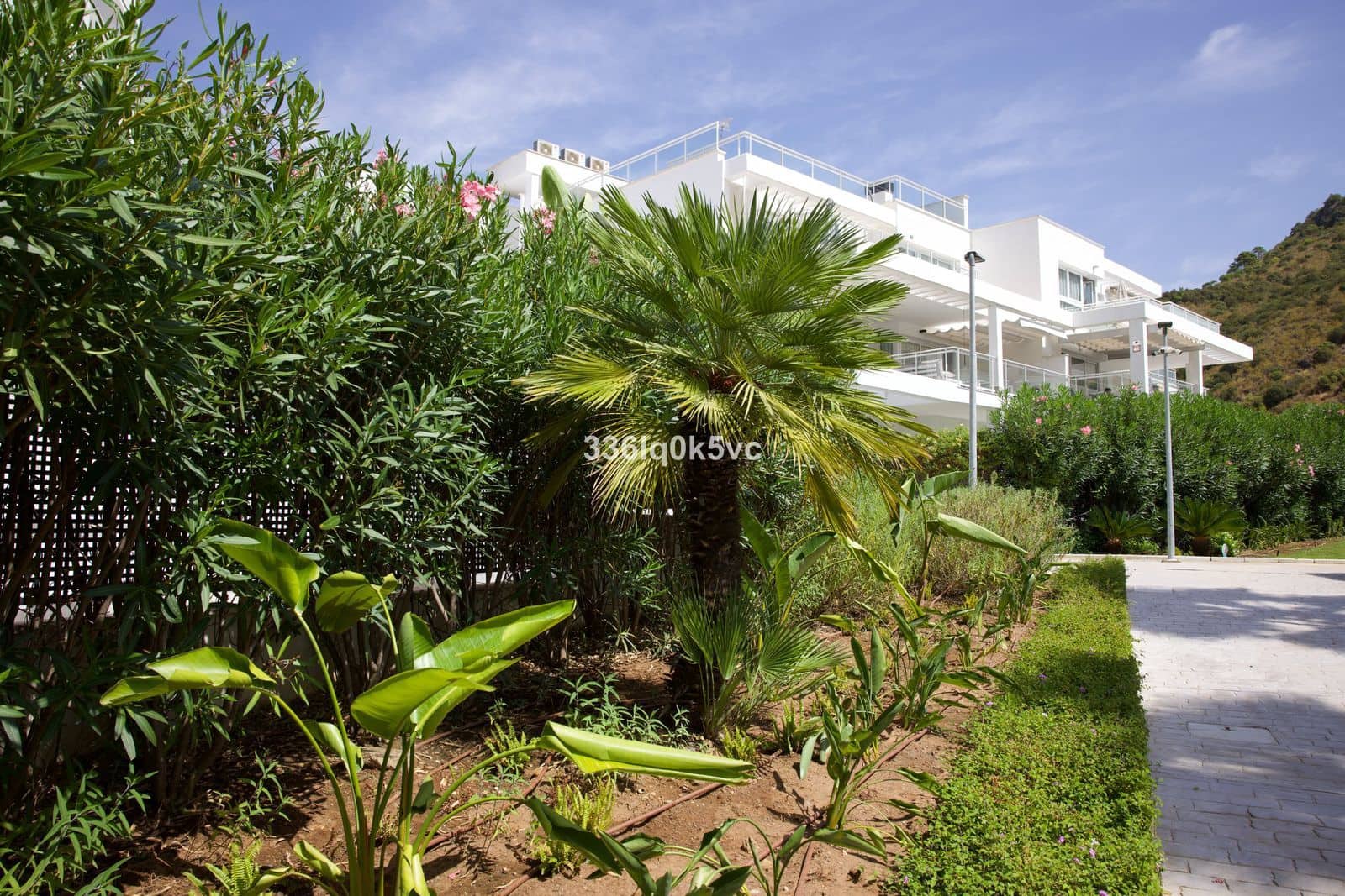 3 slaapkamer Penthouse te koop in Benahavis - € 735.000 (Ref: 10051388)