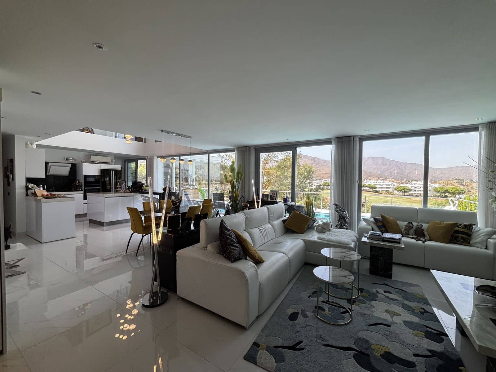 3 sovrum Villa till salu i La Cala Golf - 1 850 000 € (Ref: 10051389)