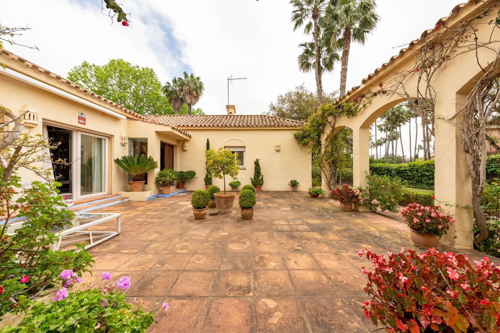 5 Zimmer Villa zu verkaufen in Sotogrande - 995.000 € (Ref: 10051391)
