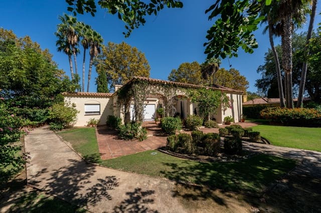 5 Zimmer Villa zu verkaufen in Sotogrande, San Roque - 995.000 € (Ref: 10051391)