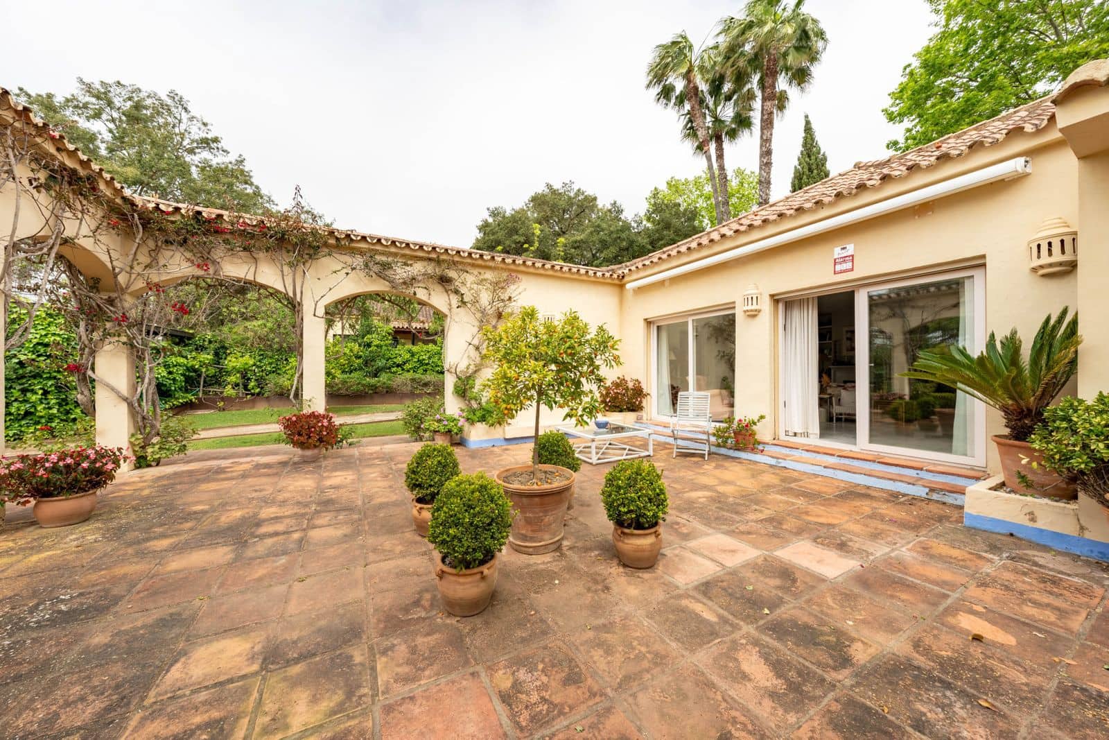 5 Zimmer Villa zu verkaufen in Sotogrande - 995.000 € (Ref: 10051391)