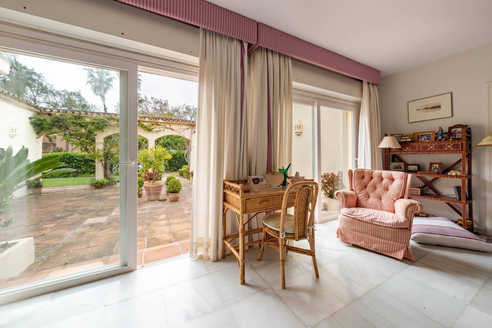 5 Zimmer Villa zu verkaufen in Sotogrande - 995.000 € (Ref: 10051391)