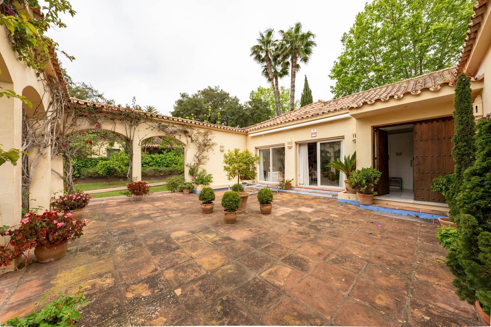 5 Zimmer Villa zu verkaufen in Sotogrande - 995.000 € (Ref: 10051391)