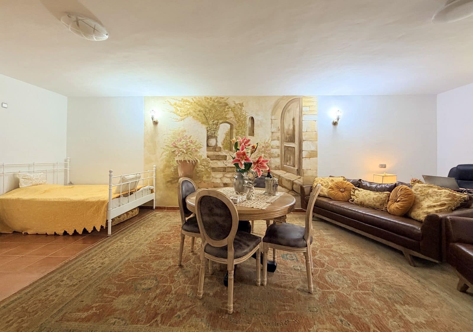4 sovrum Hus till salu i La Duquesa / Puerto de la Duquesa - 450 000 € (Ref: 10051395)