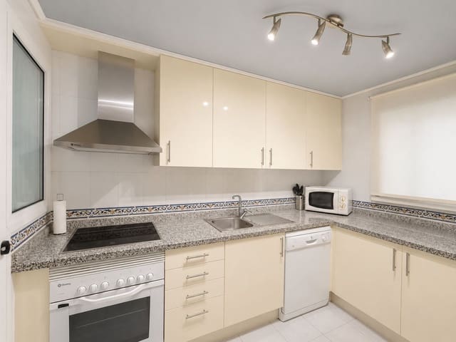 2 Zimmer Apartment zu verkaufen in Manilva - 355.000 € (Ref: 10051399)