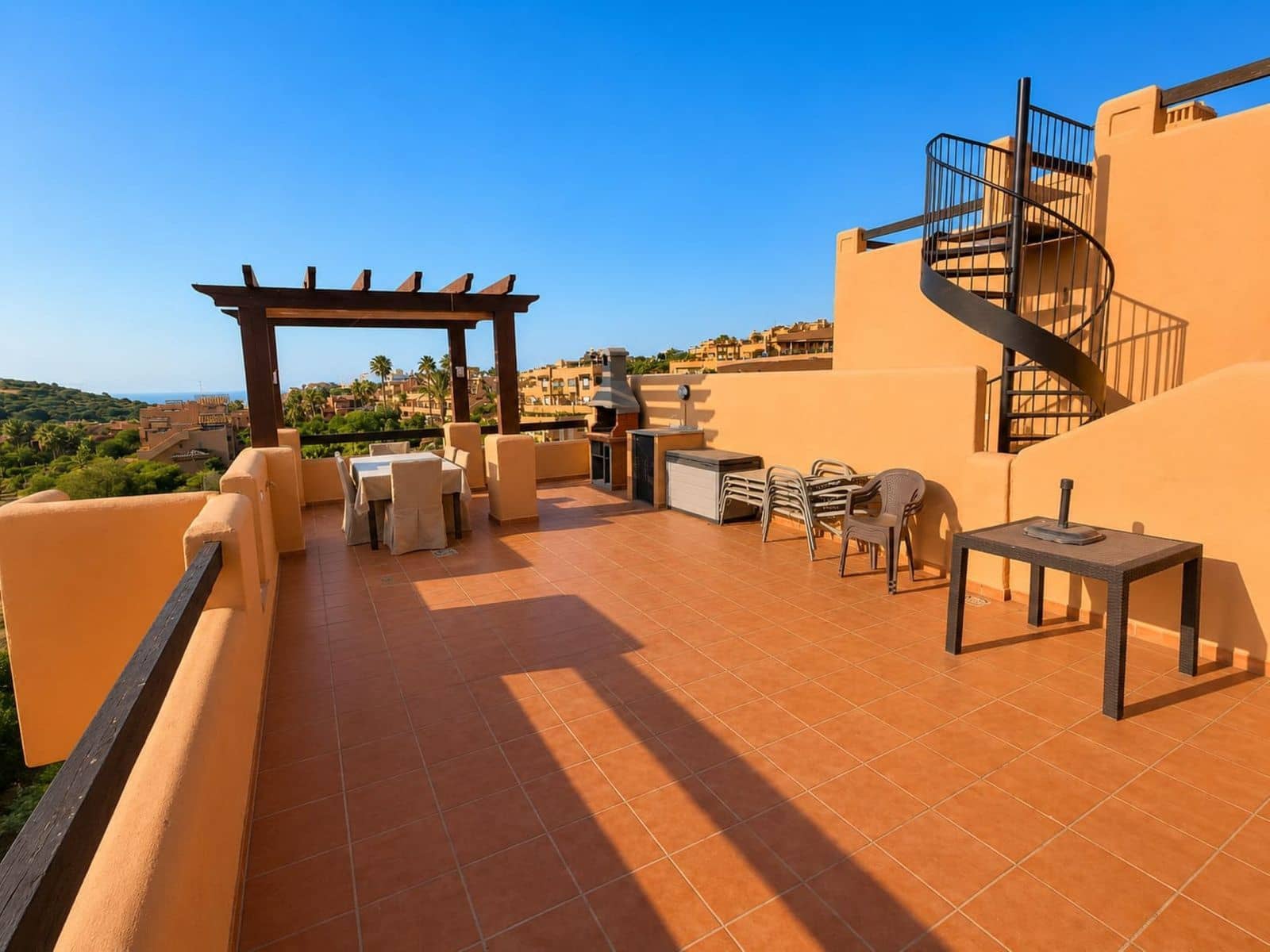 2 slaapkamer Penthouse te koop in Bahia de Casares - € 325.000 (Ref: 10051404)