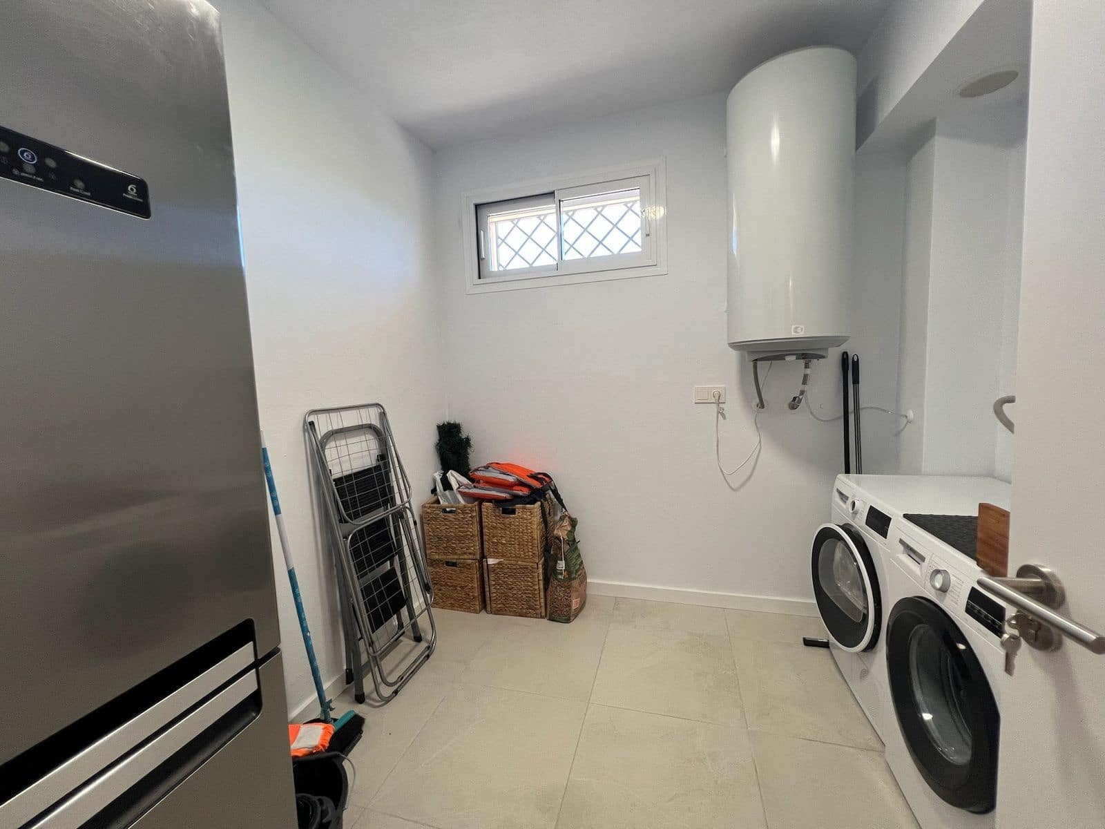 4 bedroom Townhouse for sale in La Mairena - € 535,000 (Ref: 10051408)