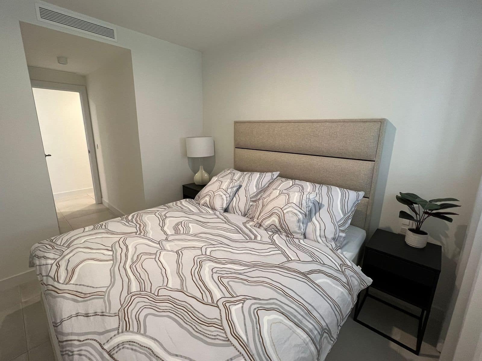 3 slaapkamer Appartement te koop in New Golden Mile - € 595.000 (Ref: 10051410)