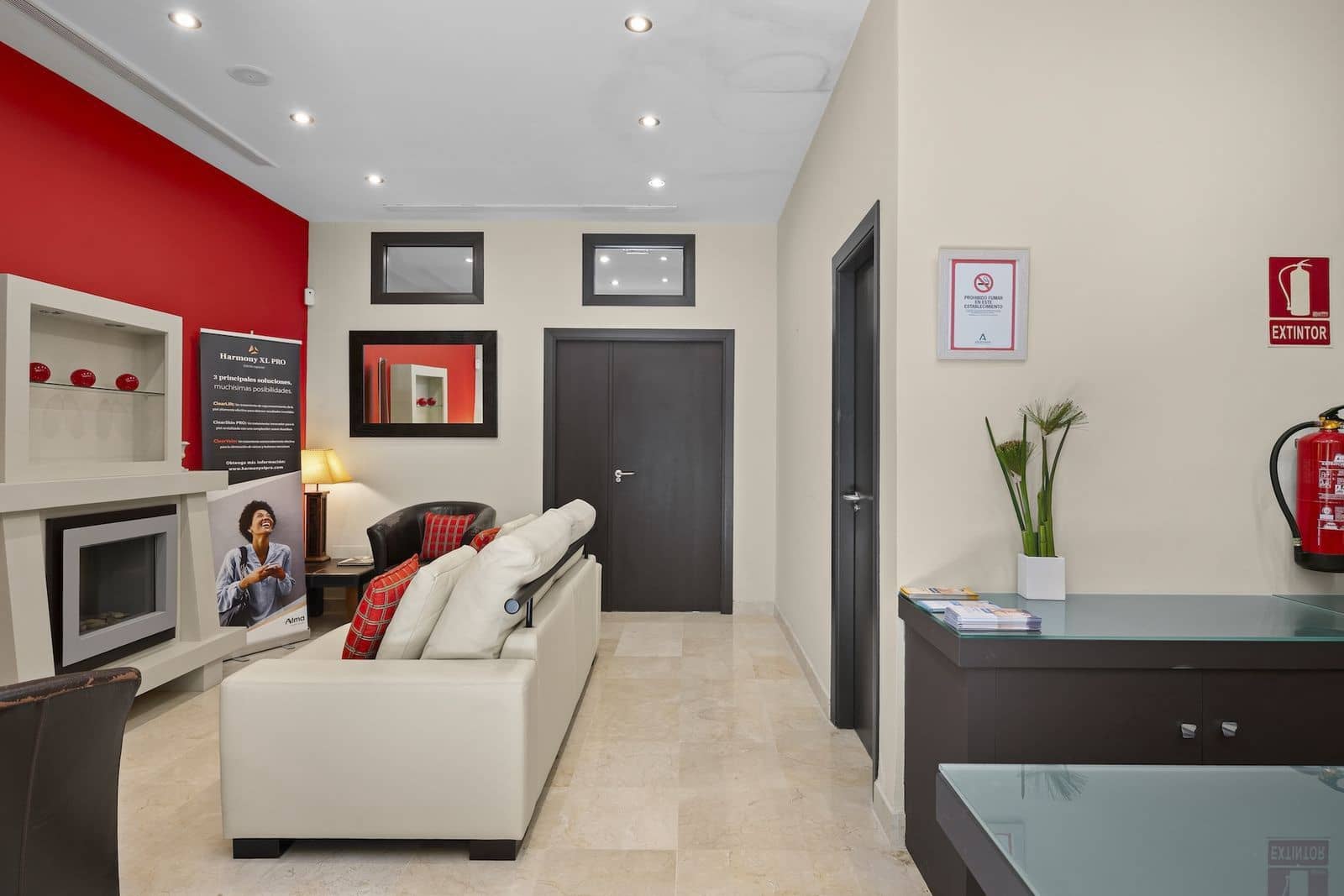 Office for sale in Marbesa - € 395,000 (Ref: 10051411)
