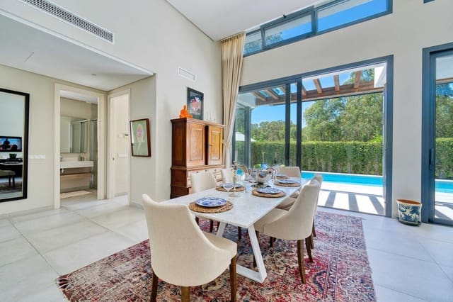 4 quarto Moradia para venda em Atalaya-Isdabe, Estepona - 1 895 000 € (Ref: 10051412)