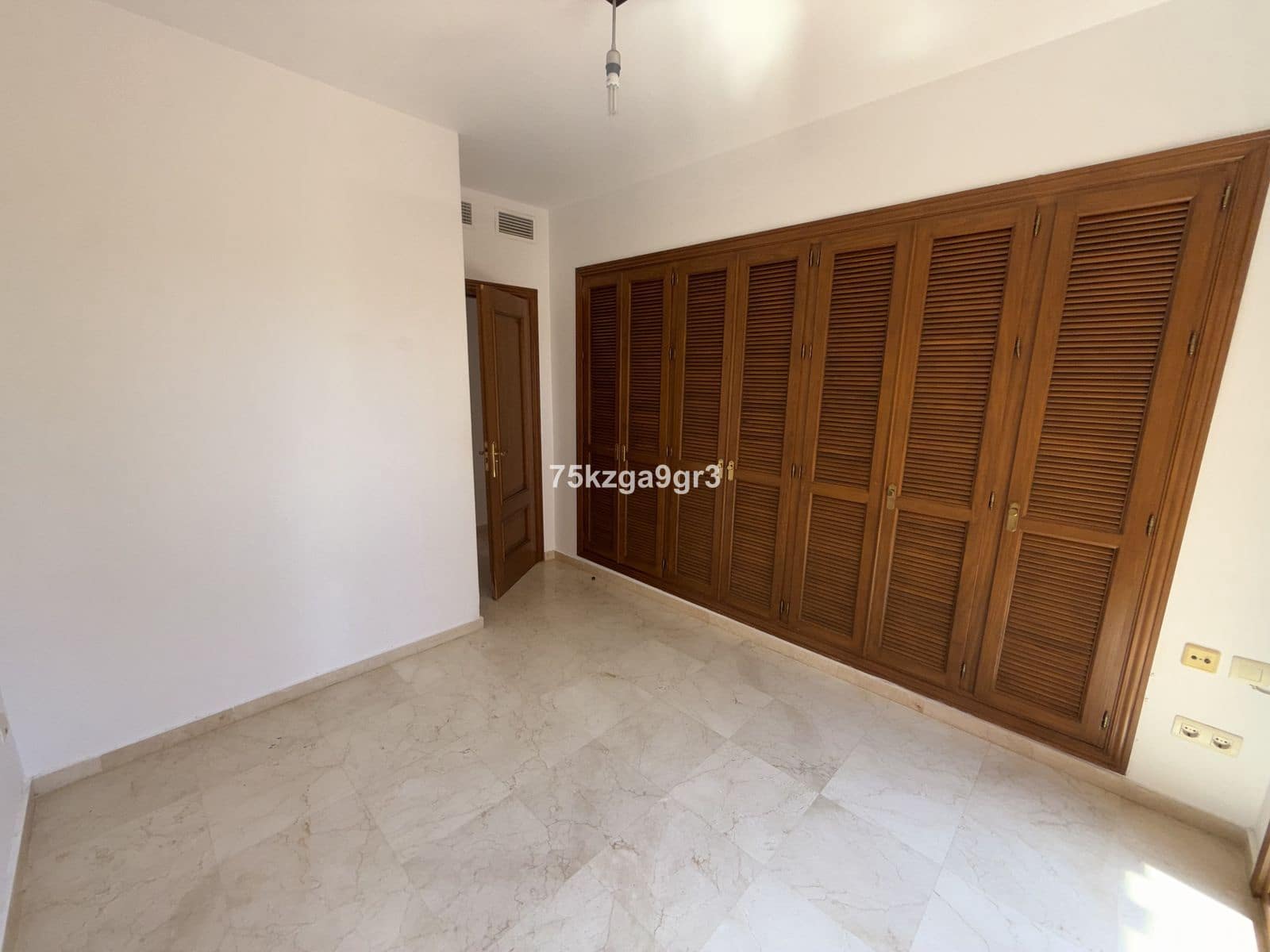 4 slaapkamer Huis te koop in Mijas Costa - € 464.000 (Ref: 10051413)