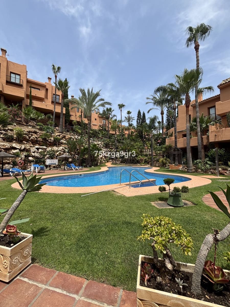 4 slaapkamer Huis te koop in Mijas Costa - € 464.000 (Ref: 10051413)