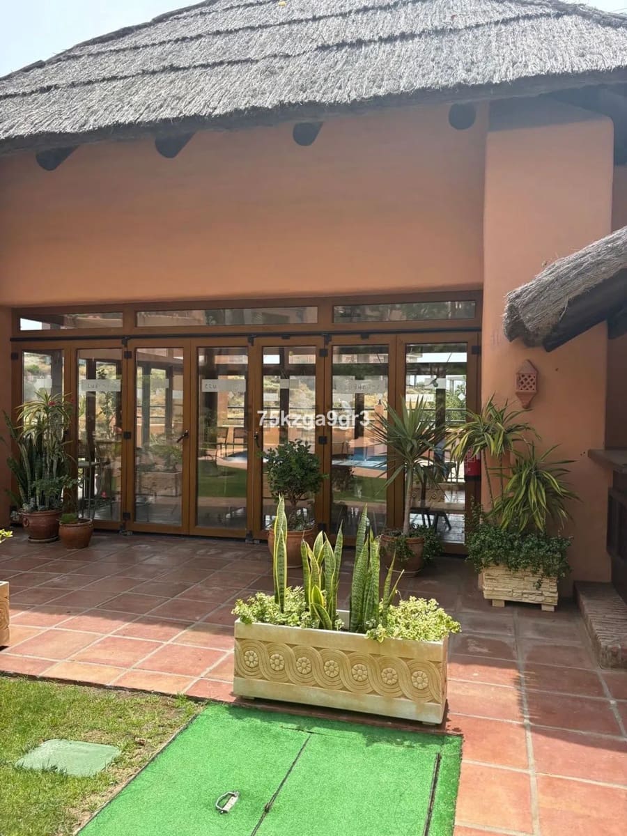 4 slaapkamer Huis te koop in Mijas Costa - € 464.000 (Ref: 10051413)