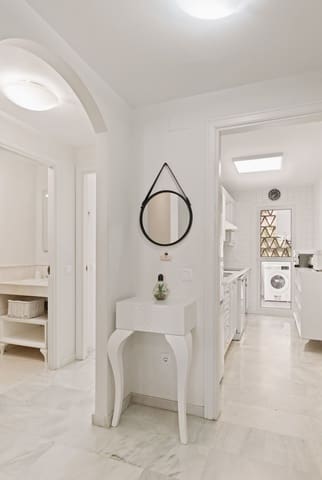 Apartamento de 2 habitaciones en Calahonda, Mijas en venta - 650.000 € (Ref: 10051414)