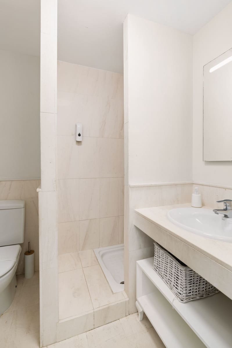 Apartamento de 2 habitaciones en Calahonda en venta - 650.000 € (Ref: 10051414)