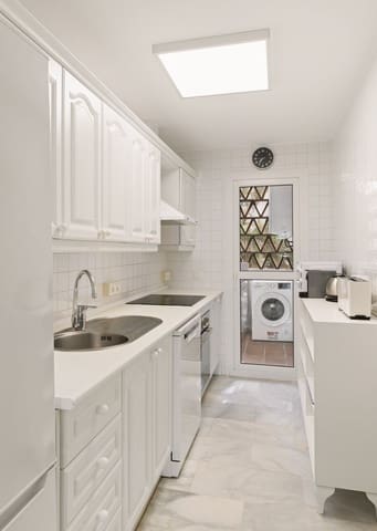 Apartamento de 2 habitaciones en Calahonda, Mijas en venta - 650.000 € (Ref: 10051414)