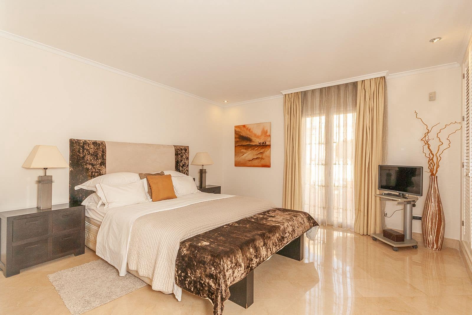 3 bedroom Apartment for sale in Elviria - € 995,000 (Ref: 10051417)