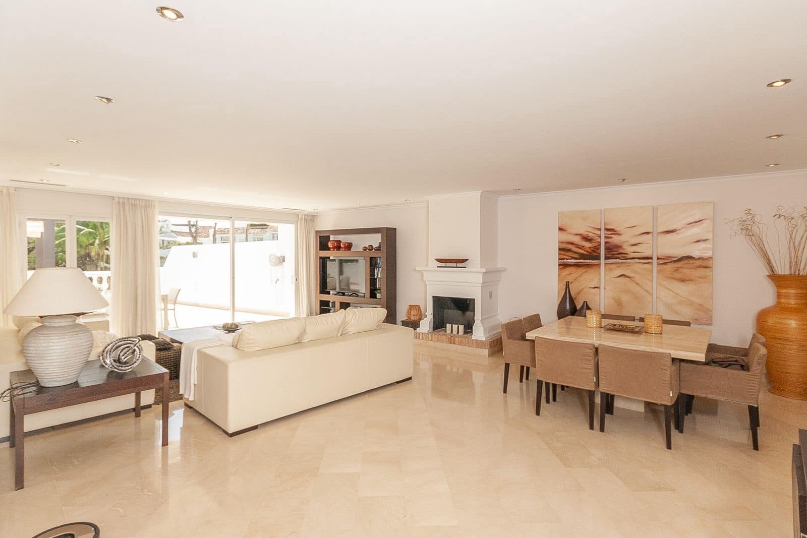 3 bedroom Apartment for sale in Elviria - € 995,000 (Ref: 10051417)