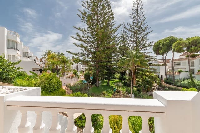 3 bedroom Apartment for sale in Elviria, Marbella - € 995,000 (Ref: 10051417)