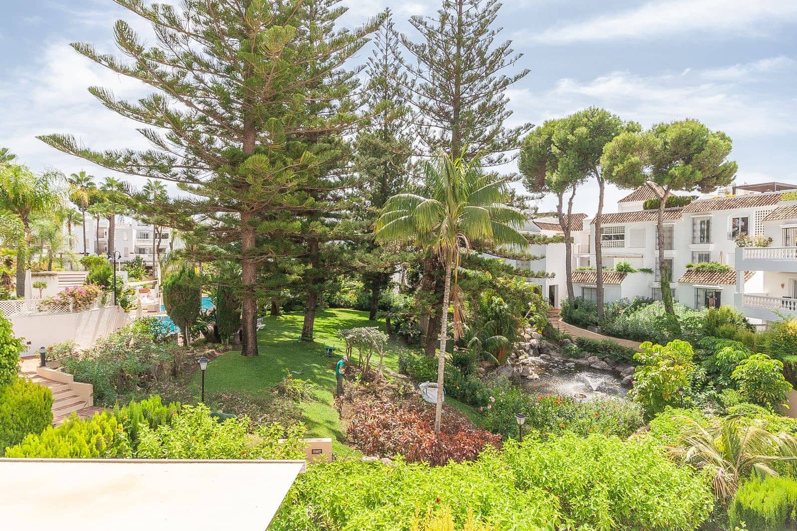 3 bedroom Apartment for sale in Elviria - € 995,000 (Ref: 10051417)