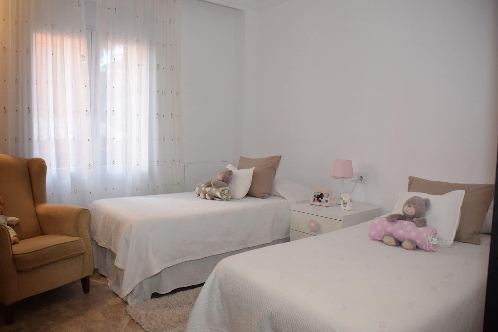 5 Zimmer Doppelhaus zu verkaufen in Marbella - 1.075.000 € (Ref: 10051418)