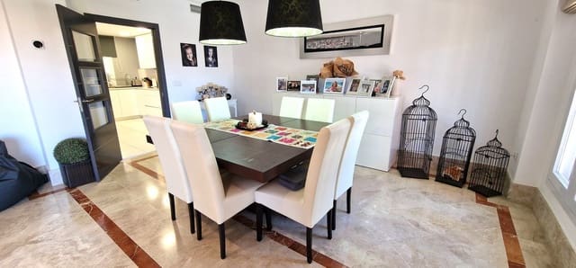 5 Zimmer Doppelhaus zu verkaufen in Santa Clara, Marbella - 1.075.000 € (Ref: 10051418)