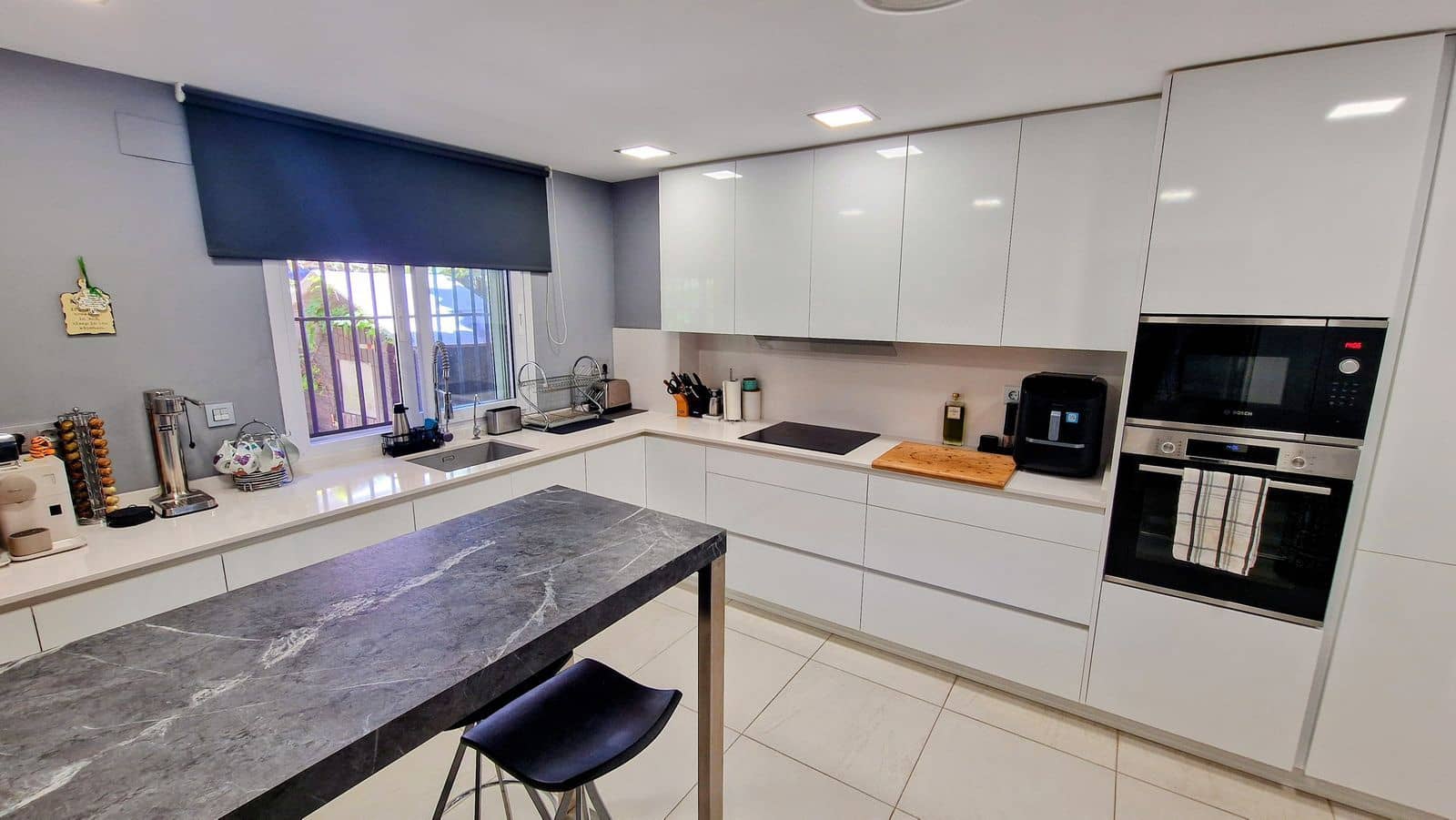 5 Zimmer Doppelhaus zu verkaufen in Marbella - 1.075.000 € (Ref: 10051418)